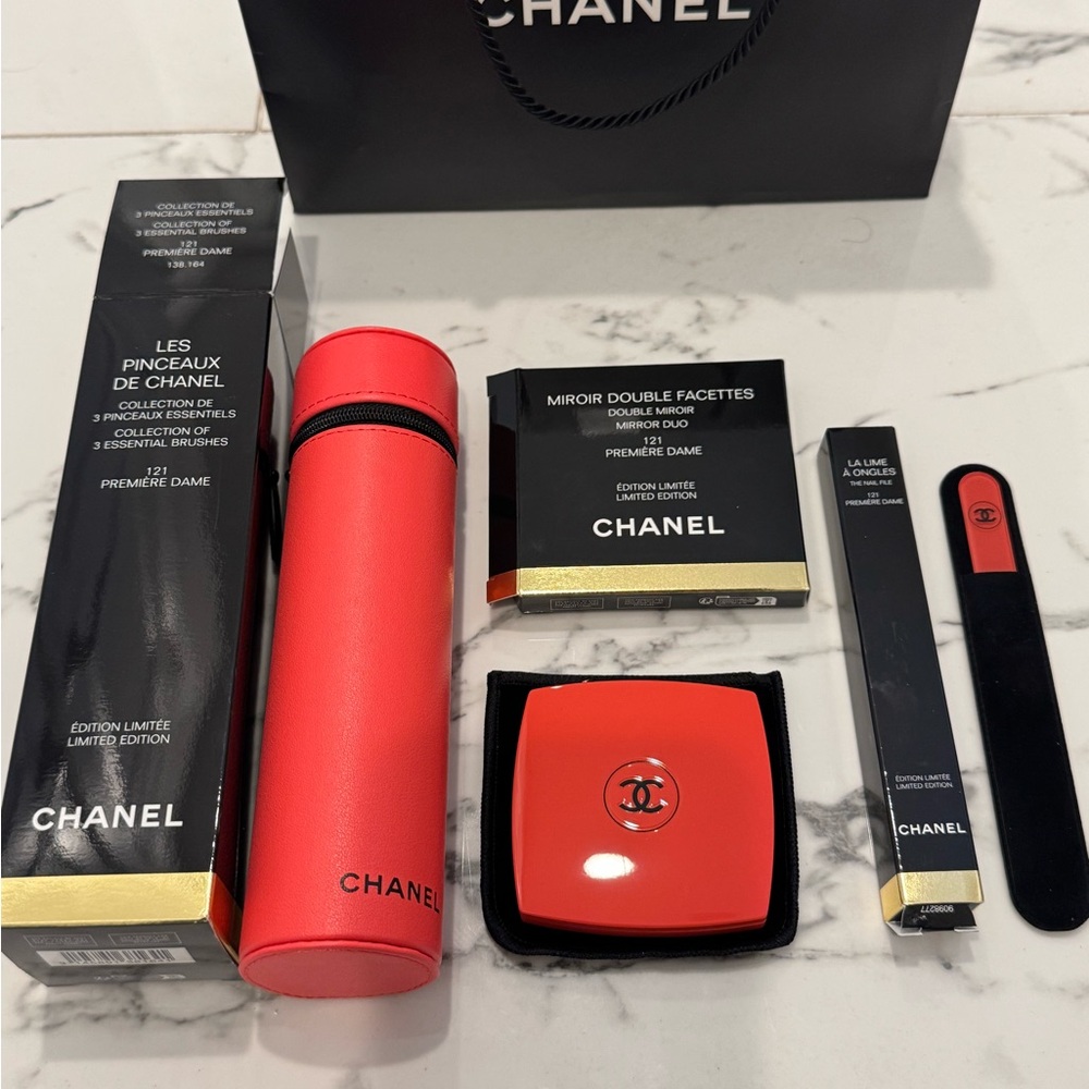CHANEL les pinceaux de chanel PREMIERE DAME 121 full set (brush+mirror+file) NIB
